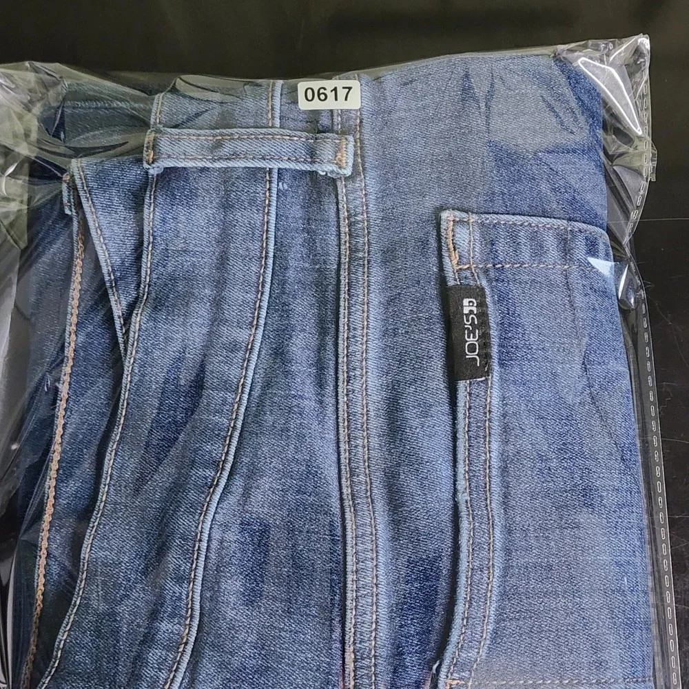 Joe's Jeans Brixton Straight Narrow Mens 36 Medium Wash Stretch EUC Retails $228